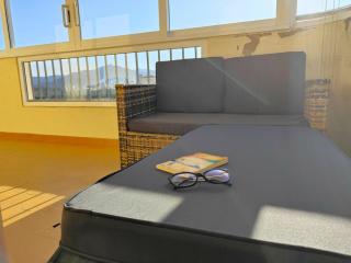 Apartamento Soleado con Terraza, A/A y Garaje en Roses, Cerca de Playa y Parque Natural - ES-258-63 - Roses - 6