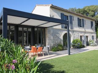 **Charmant Mas Rénové avec Piscine et Jardin au Cœur de la Provence!** - FR-1-599-17 - 8