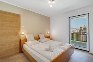 Apt Hofer Barbara - 1