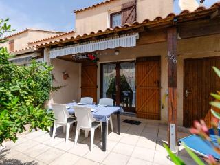 Charmant Pavillon T3 avec Terrasse Sud, Piscine, Proche Mer à Gruissan - FR-1-409-198 - 8
