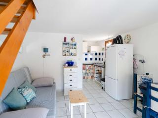Charmant Pavillon T3 avec Terrasse Sud, Piscine, Proche Mer à Gruissan - FR-1-409-198 - Gruissan - 2