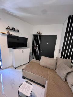 Apartman Avis 1 - Igalo - 1