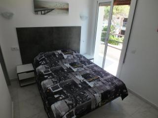 Hermoso apartamento renovado para 4 pers. con parking privado en Roses - ES-204-11 - Roses - 2