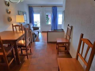 Apartamento Excelente en Primera Línea de Mar en Sant Carles, Llançà - ES-170-73 - Llança - 7