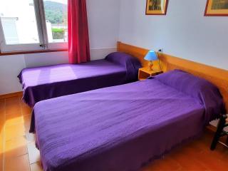 Apartamento Excelente en Primera Línea de Mar en Sant Carles, Llançà - ES-170-73 - Llança - 4