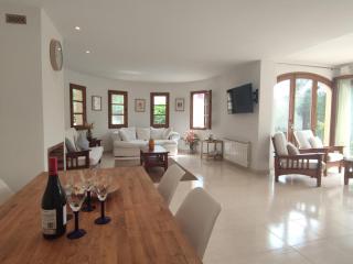 Villa mediterránea con piscina, jardín privado y 3 hab., cerca de la playa en la Costa Brava - ES-209-56 - Palamós - 4