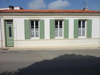 Maison de pêcheur front de mer avec cour, 3 chambres - FR-1-709-44 - Fouras - 0