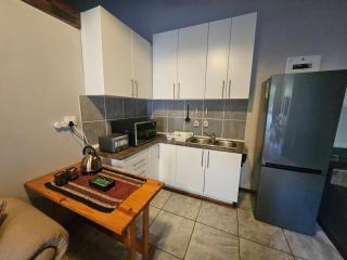 MB's Self Catering Guesthouse - Bloemfontein - 9