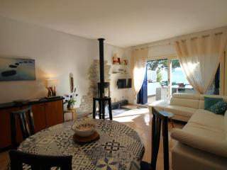 Casa en Primera Línea de Mar con Acceso Directo a Playa y Vistas Espectaculares - ES-228-176 - Llança - 4
