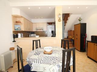 Casa en Primera Línea de Mar con Acceso Directo a Playa y Vistas Espectaculares - ES-228-176 - Llança - 2