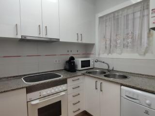 Apartamento con terraza a metros de la playa y zona comercial, ideal familiar - Costa Brava - ES-209-68 - Platja d'Aro - 2