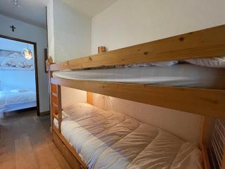 Appartement cosy 6 pers, 50m², proche pistes, 2 SDB, cuisine équipée, calme, non-fumeurs - FR-1-733-120 - 1