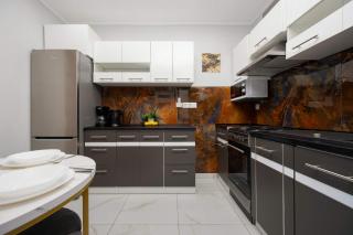 Comfortable Apartment Near Park Szczęśliwicki Warsaw by Noclegi Renters - Warsaw - 2