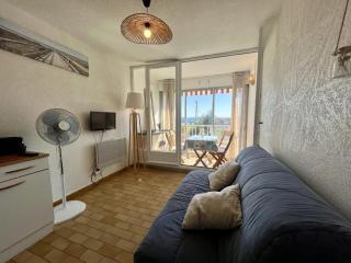 Studio lumineux face mer avec cabine séparée, parking privé, à 30m de la plage - Sète - FR-1-338-527 - 1