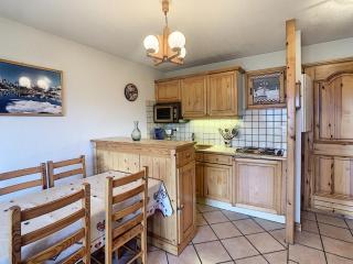 3 pièces standing proche centre - Balcon Expo Est - FR-1-560-5 - 1