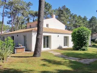 Villa Résidentielle 5 Chambres Proche Plage, WiFi, Parking - FR-1-194-225 - La Faute-sur-Mer - 0