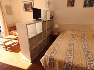 Studio avec coin-nuit, piscine, terrasse et parking à Sainte-Maxime, proche plages et commerces - FR-1-780-74 - Sainte-Maxime - 2