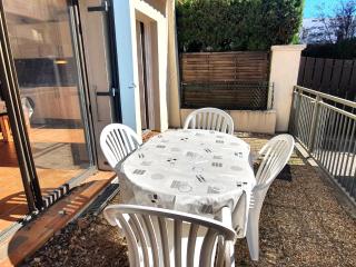 Studio avec coin-nuit, piscine, terrasse et parking à Sainte-Maxime, proche plages et commerces - FR-1-780-74 - Sainte-Maxime - 1
