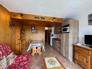 Les Saisies : Apt montagnard 2P Cabine, 33m², 6 pers, animaux tolérés, TV, lave-linge - FR-1-293-293 - 3