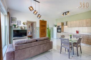 Sunshine penthouse 2BR heaven with AC, terrace & WIFI by 360 Estates - 5