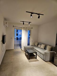 Mountain View Apartment - Ras Elhekma - 0
