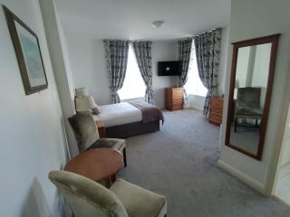 The Royal Marine Guest Accommodation - Kilkee - 8
