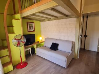 Charmant studio à Sainte-Maxime avec piscine, balcon et parking, proche commerces et plages. - FR-1-780-80 - 8