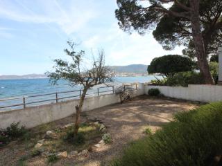 CAP DE RAS - Casa individual situada en primera línea de mar, con magníficas vistas de la playa de Cap de Ras de Llançà - ES-228-185 - Llança - 1