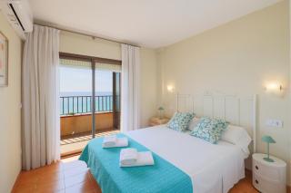 Seafront Views Apartment in Torre Valentina - 3