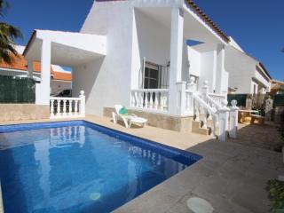 Casa cerca del mar con piscina privada, admite mascotas, wifi gratuito, opción aire acondicionado - ES-184-61 - Deltebre - 0