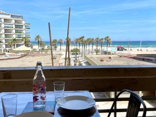 Studio Climatisé avec Coin Nuit et Piscine Proche Plage - FR-1-748-25 - 0