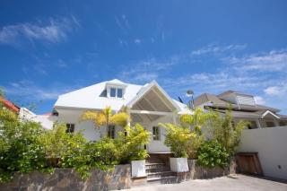 Fabulous Villa with a Spacious Interior - 4