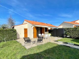 Maison de vacances avec piscine chauffée à 800m de la plage - FR-1-231-315 - Brem Sur Mer - 7