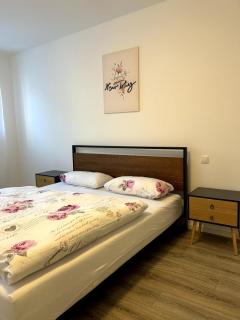 Nur 9 Min zu Fuß ins Zentrum I Balkon I Netflix - 3