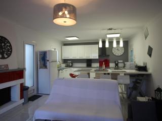 AMETLLERS - Apartamento renovado y totalmente equipado, situado en un tercero sin ascensor en la zona de la Vila - ES-228-193 - Llança - 7