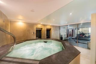 Bright & Spacious Studio Apartment Roland House - Londra - 2