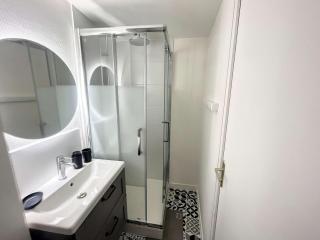 Charmant studio refait à neuf avec terrasse - animaux admis, Wi-Fi gratuit - FR-1-361-562 - Granville - 1