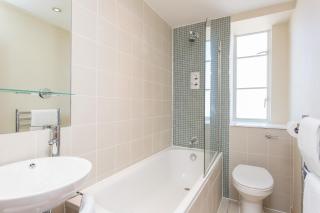 Bright & Spacious Studio Apartment Roland House - Londra - 1