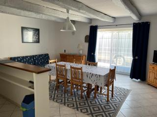 Maison mitoyenne proche plage, centre Barbâtre, pour 4 personnes - FR-1-823-109 - 2