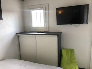 Saint-Cyprien : Villa T2 Mezzanine 4/5 Pers, Moderne, Plage à 500m, Parking Privé, Animaux Ok - FR-1-793-27 - 1