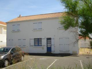 Appartement RDC à 100m plage, animaux admis, stationnement facile - FR-1-540-304 - 2