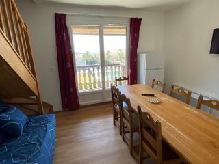 Duplex calme avec piscine et balcon près de Super-Besse - FR-1-814-40 - Besse-et-Saint-Anastaise - 5