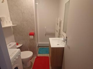 Studio calme avec parking et vue sur Monts du Cantal - FR-1-814-125 - Besse-et-Saint-Anastaise - 8