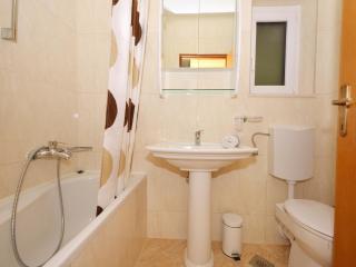 Apartment Vukadin - Trogir - 5