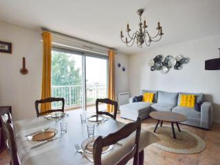 Spacieux appartement refait à neuf avec balcon et garage, proche centre-ville - FR-1-498-108 - Évian-les-Bains - 3