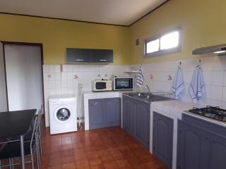 Gîte Bec Rose à mi-hauteur avec vue sur la côte, 2 chambres - FR-1-786-50 - 8