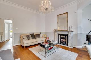 NEW - 2 Bed Flat - West Kensington Station - Private Garden - Londra - 6