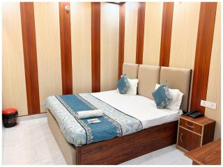Goroomgo Hotel Ramayana ! Grand Palace Near Ramjanam bhumi - Shri Kale Ram Temple 800m - Onsite Parking & Free Wifi Facilities - Best Hotel In Ayodhya - Ayodhya - 3