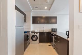 Top Marina Views 4 BRs - Walk to Beach, Mall, Tram - 4