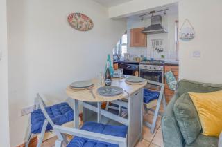 Sunnyside - Family Seaside Home, Crabpot Cottages, Sheringham - Sheringham - 6